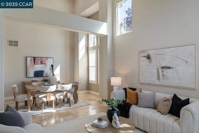 9662 Velvet Leaf Cir, San Ramon CA: https://media.crmls.org/mediaz/1d934e75-a42e-4f97-bb0b-9d370ce1d77d.jpg