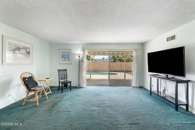1620 Spence Street, Simi Valley CA: https://media.crmls.org/mediaz/1d947ccd-2a3c-4625-b17f-3a9dadd99905.jpg