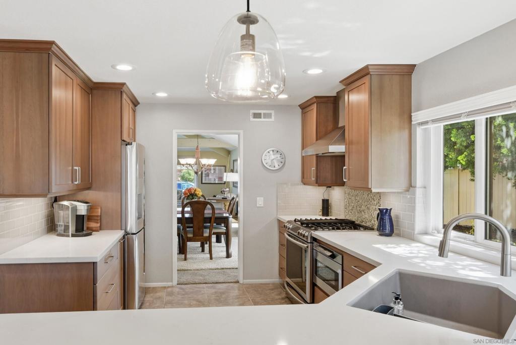 18324 Hampshire Ln - photo 12