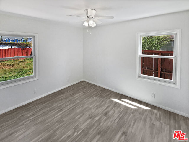 5722 Hazelbrook Avenue, Lakewood CA: https://media.crmls.org/mediaz/1d94c809-3d1e-43bd-95d7-781113c39d11.jpg