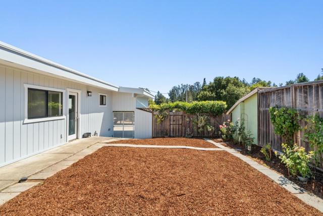 1881 Cox Road, Aptos CA: https://media.crmls.org/mediaz/1d9502b1-8af8-4512-a9df-947bde07a803.jpg