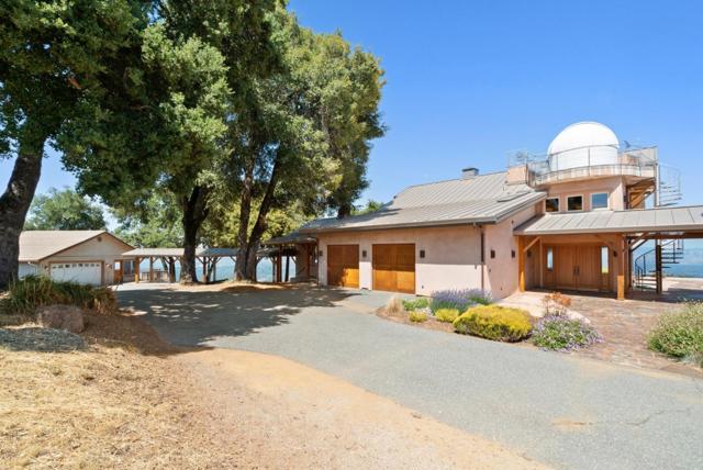 15060 Montebello Road, Cupertino CA: https://media.crmls.org/mediaz/1d952bcc-e5e7-4017-bd85-03e286c28cf2.jpg