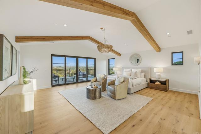 Detail Gallery Image 37 of 72 For 8341 La Jolla Scenic Dr, La Jolla,  CA 92037 - 5 Beds | 5/1 Baths