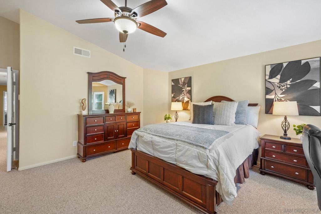 MLS #250034947SD img 22