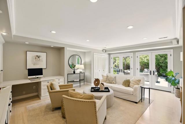 540 Parrott Drive, San Mateo CA: https://media.crmls.org/mediaz/1d969975-3c1e-422d-89c1-82fc0fea6b93.jpg