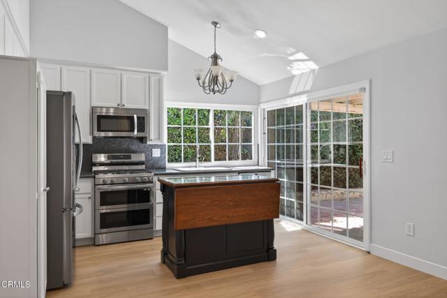 Detail Gallery Image 18 of 44 For 1811 Wychoff Ave, Simi Valley,  CA 93063 - 4 Beds | 2 Baths