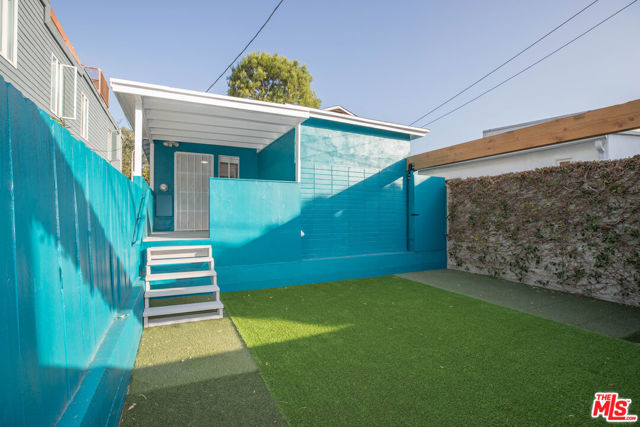 806 Navy Street photo 17
