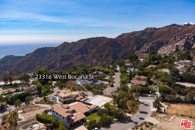 23316 W Bocana Street, Malibu CA: https://media.crmls.org/mediaz/1d9853e1-bdfd-49ea-aeda-a0ebbcf363e1.jpg