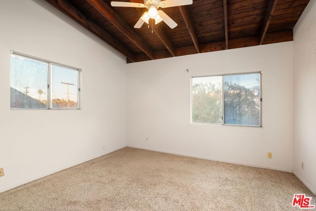 160 Wadsworth Avenue, Santa Monica CA: https://media.crmls.org/mediaz/1d986f67-9daa-4e48-a44e-580d408e80fd.jpg