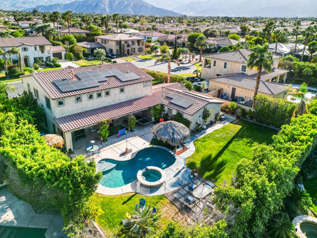 80580 Apple Court, Indio CA: https://media.crmls.org/mediaz/1d988b90-9362-46ad-bbbf-196980993a90.jpg