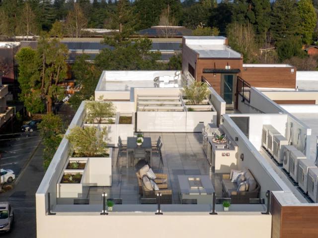 389 First Street, Los Altos CA: https://media.crmls.org/mediaz/1d990ef9-8b8c-484c-ba40-7da0d9712166.jpg