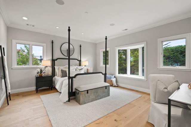 1535 Lakeview Drive, Hillsborough CA: https://media.crmls.org/mediaz/1d9915a9-7952-45a3-8992-cc1cf062f9cf.jpg