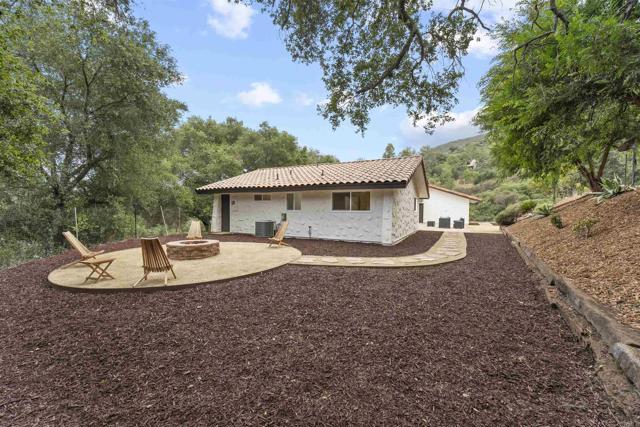 26230 N Lake Wohlford Road, Valley Center CA: https://media.crmls.org/mediaz/1d998915-c882-4406-9cb5-75bbbdd9179d.jpg