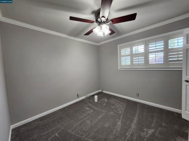 312 Wildcroft Dr, Martinez CA: https://media.crmls.org/mediaz/1d9a77a4-2e8b-4c2b-8e72-13b7f891bbd8.jpg
