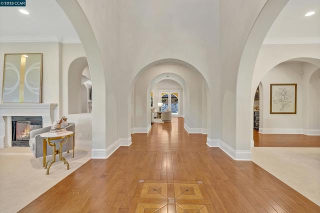 160 Camille Ave, Alamo CA: https://media.crmls.org/mediaz/1d9c3de3-0d3f-4812-a98a-7c234787ce96.jpg