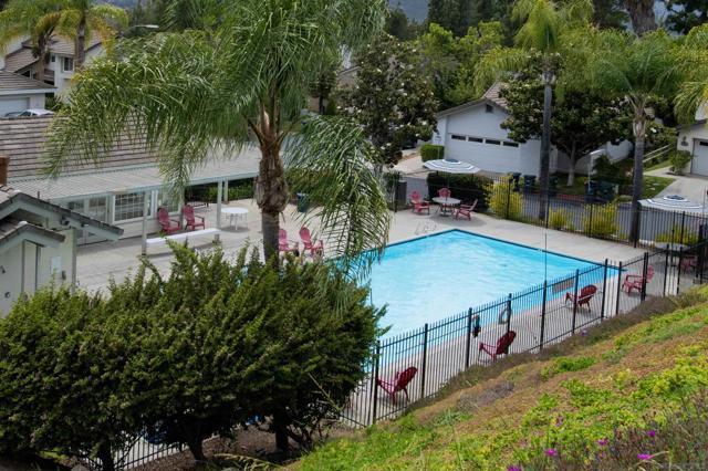 1873 Guilder Gln, Escondido CA: https://media.crmls.org/mediaz/1d9c9b9a-02c2-4d23-8154-b4ddf6ff7c7d.jpg