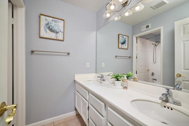 29720 Gracilior Drive, Escondido CA: https://media.crmls.org/mediaz/1d9d6ec1-e8b9-48e1-be5f-15fcd910c8e4.jpg