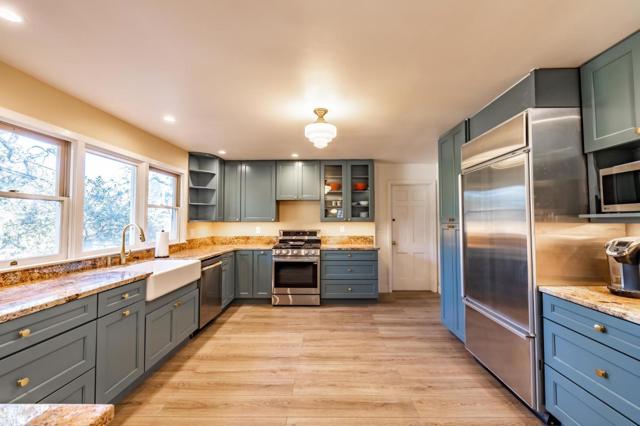 811 Alameda Avenue, Monterey CA: https://media.crmls.org/mediaz/1d9d973a-0755-4f29-98a9-1f086a9cb2ee.jpg