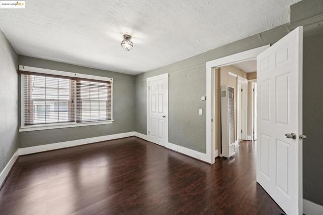 1063 32Nd St, Oakland CA: https://media.crmls.org/mediaz/1d9df305-77ba-4135-875a-3b72a566f02c.jpg