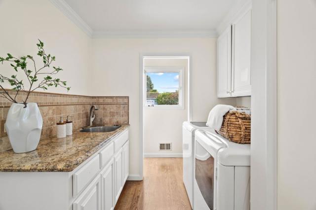 2619 Lindentree Lane, Santa Clara CA: https://media.crmls.org/mediaz/1d9df616-506a-46d3-aa8f-a60d773240c6.jpg