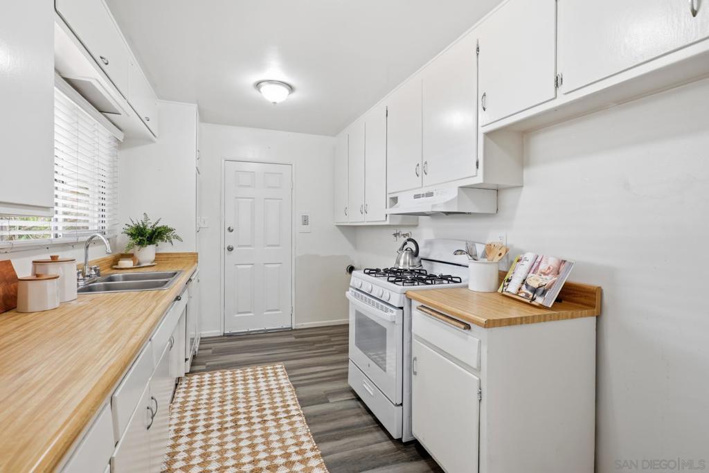 5001 Barstow Street - photo 19