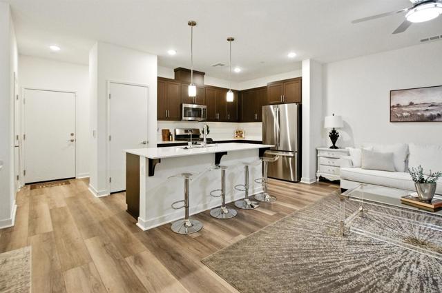 Detail Gallery Image 7 of 37 For 332 Seedling Way, Fallbrook,  CA 92028 - 3 Beds | 2/1 Baths