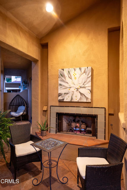 212 S Montgomery Street, Ojai CA: https://media.crmls.org/mediaz/1d9e6550-5436-47b3-8c3c-6ee614c58297.jpg