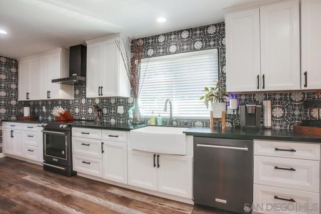 2035 Camino Cantera, Vista CA: https://media.crmls.org/mediaz/1d9e7011-7c69-4b19-aebf-d8680900a39a.jpg