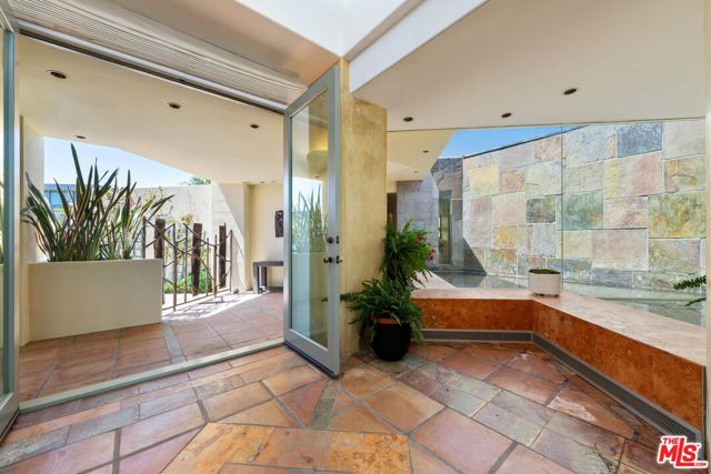 Drew Fenton | 1058 Vista Grande Drive Pacific Palisades CA | MLS: 7137758