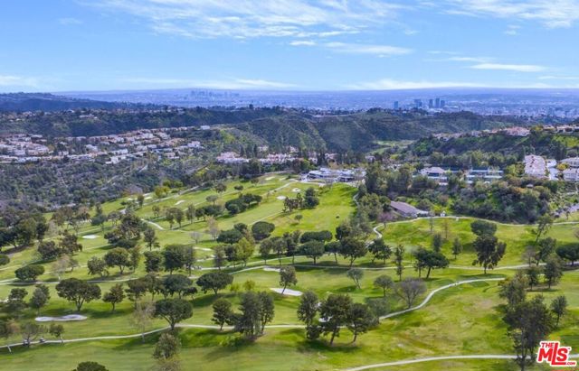 2286 Canyonback Road, Los Angeles CA: https://media.crmls.org/mediaz/1d9fbb41-1b6a-432a-8022-fe1e6eb0d575.jpg