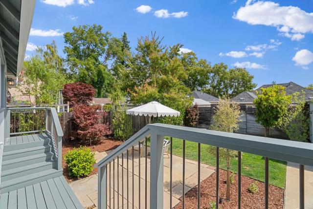 1223 Rhus Street, San Mateo CA: https://media.crmls.org/mediaz/1d9fe318-310b-4417-9439-3a94a035fe78.jpg