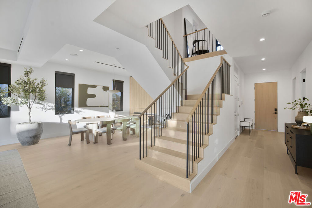 MLS #25619867 image #16