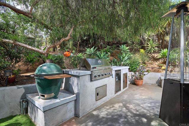 2615 Ginger Way, Escondido CA: https://media.crmls.org/mediaz/1da2d308-e5f7-4c2c-8337-8f3f25567c4b.jpg