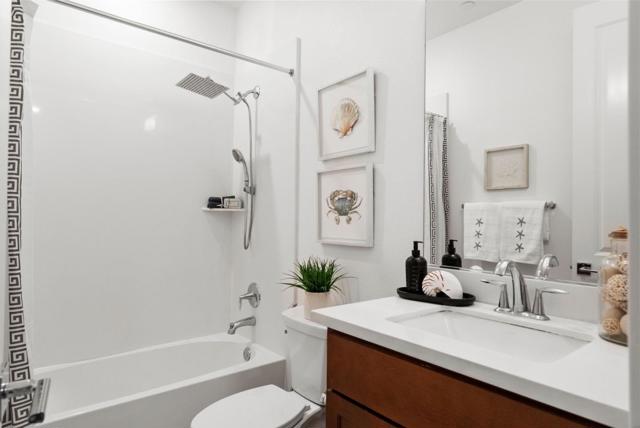 712 Amalfi Loop, Milpitas CA: https://media.crmls.org/mediaz/1da3ce9d-142b-4f87-a9dd-be25e647cdc5.jpg