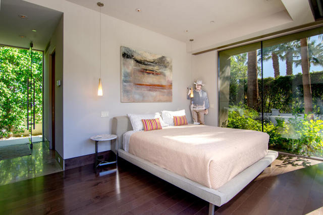 740 N Prescott Drive, Palm Springs CA: https://media.crmls.org/mediaz/1da3dbcd-801f-4547-91b1-af9d84912874.jpg