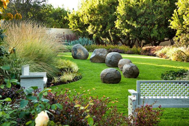 27500 La Vida Real, Los Altos Hills CA: https://media.crmls.org/mediaz/1da4240d-44a5-45cf-a4e7-36a5267c023e.jpg