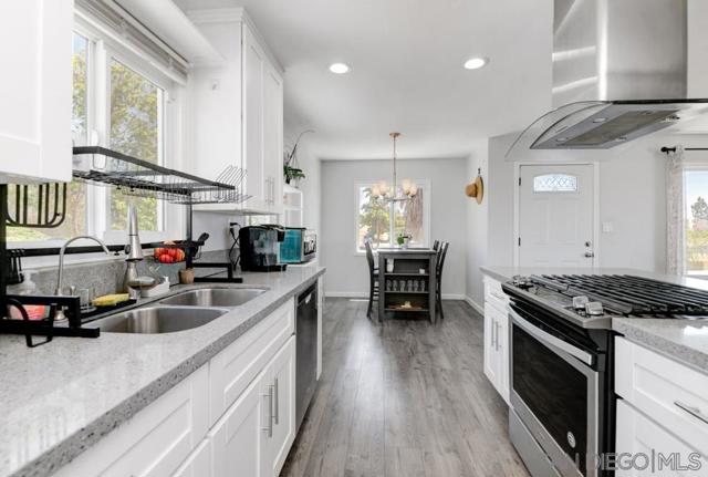 Image 11 of 21 For 845 13th St  Master Sui