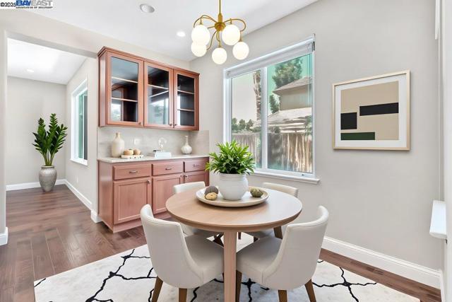 2315 Sabrina Way, Tracy CA: https://media.crmls.org/mediaz/1da63617-5494-4989-a0aa-81089ebf78a3.jpg