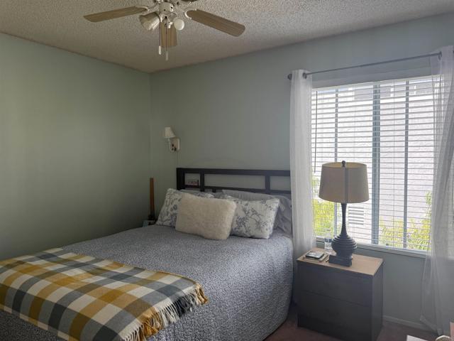Detail Gallery Image 13 of 15 For 1826 via Cuarto, Oceanside,  CA 92056 - 3 Beds | 2 Baths