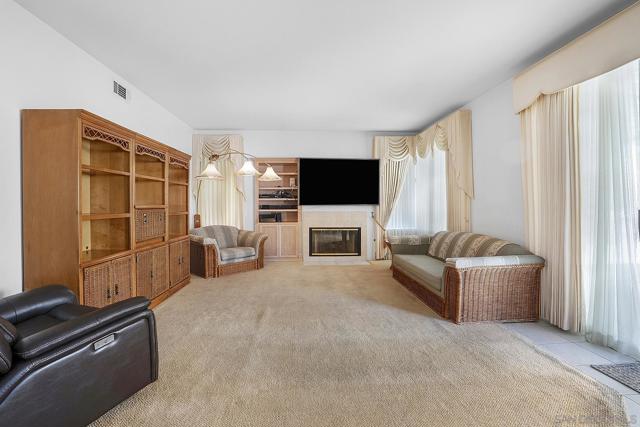 778 Avenida De La Barca, Chula Vista CA: https://media.crmls.org/mediaz/1da6acdd-1014-459d-bca6-819a0e092c95.jpg