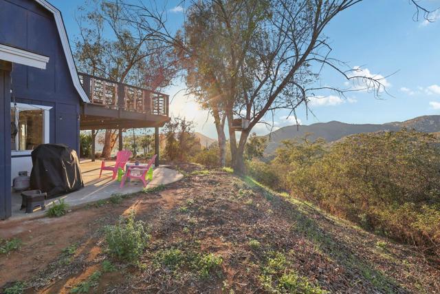 26086 Bear Valley Heights Road, Escondido CA: https://media.crmls.org/mediaz/1da6df84-0d26-4b8b-9f29-f9e9917713ca.jpg