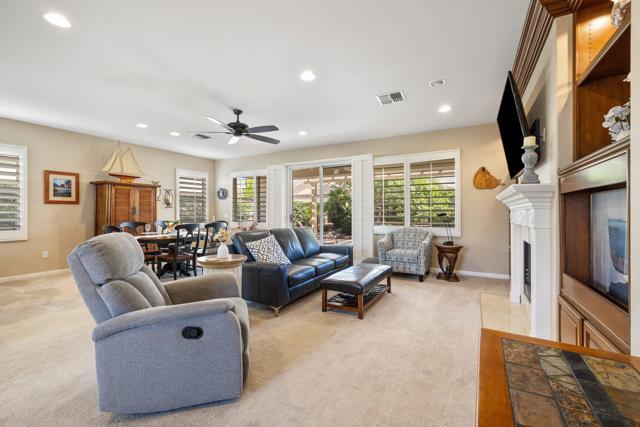 78688 Sunrise Canyon Avenue, Palm Desert CA: https://media.crmls.org/mediaz/1da75ada-0c56-4308-a2d6-898e5ab03e34.jpg