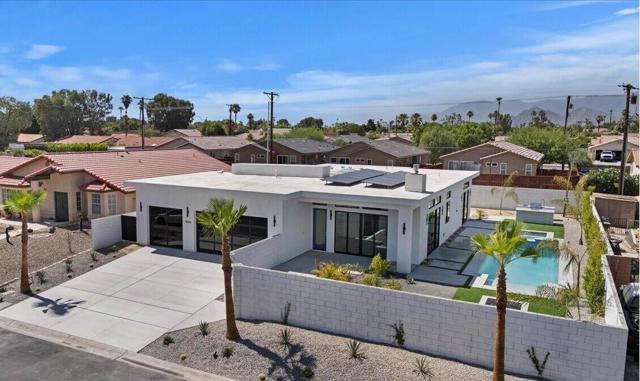 78525 Orcabessa Drive, Bermuda Dunes CA: https://media.crmls.org/mediaz/1da76e66-bd53-4523-acfb-9c200026d051.jpg