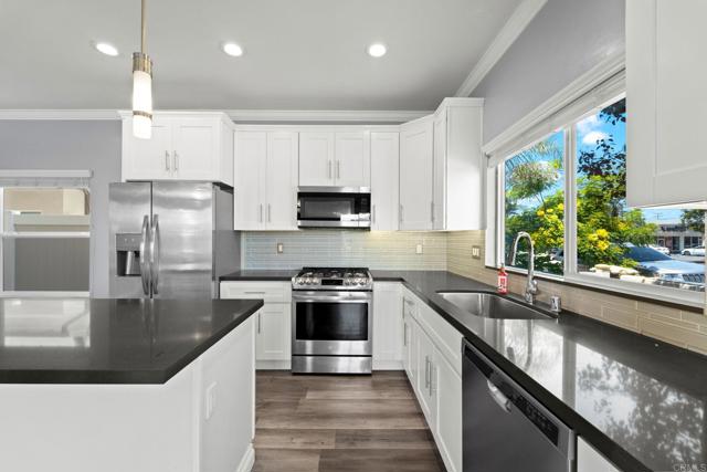 Image 8 of 43 For 1291 Donax Avenue