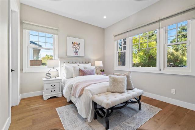 Image 41 of 59 For 16982 Kennedy Road