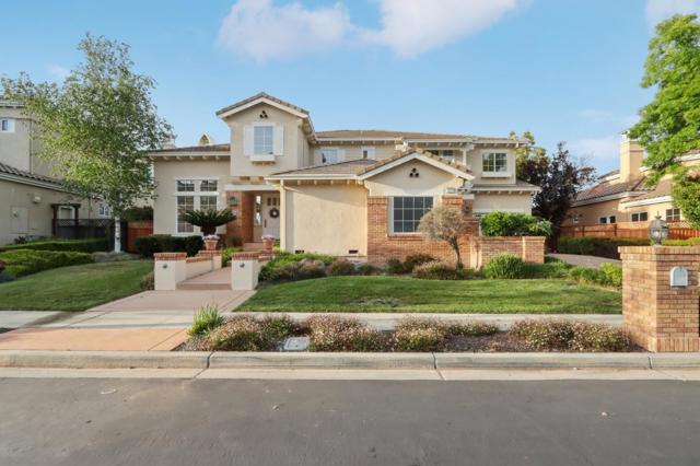 5777 Foligno Way, San Jose CA: https://media.crmls.org/mediaz/1da96b88-2536-4d0d-87a0-c1083f31de76.jpg