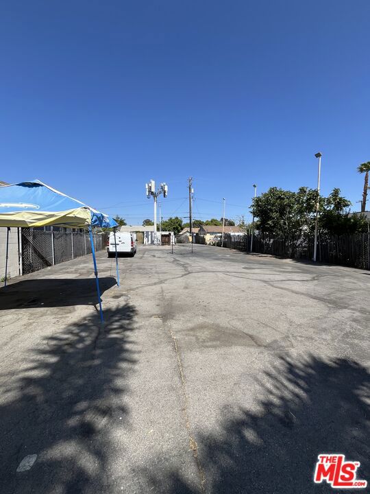 1325 Main Street, Santa Ana, California 92707, ,Commercial Sale,For Sale,Main,24408995