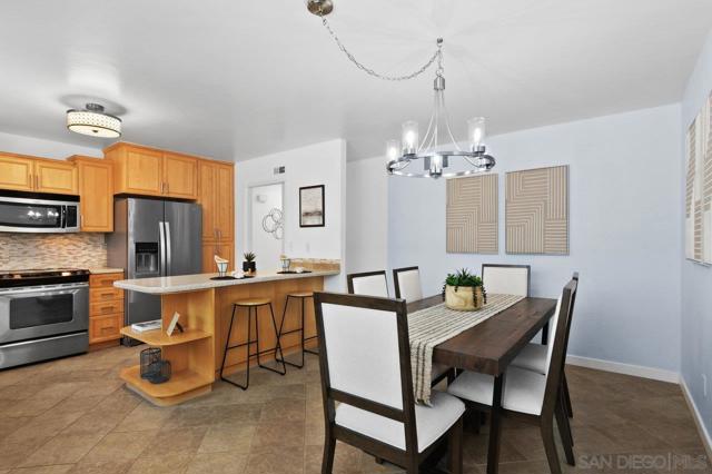 10240 Princess Marcie Dr, Santee CA: https://media.crmls.org/mediaz/1dab7719-f77e-49ff-9113-1ce20acc621b.jpg