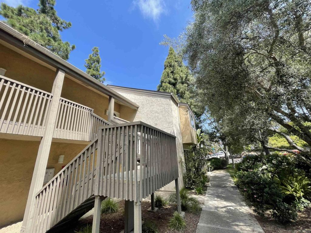 8571 Villa La Jolla Drive
