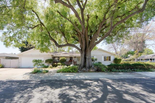 3810 Grove Avenue, Palo Alto CA: https://media.crmls.org/mediaz/1dac3cb6-59ab-47d0-bac5-31e73a9aa792.jpg